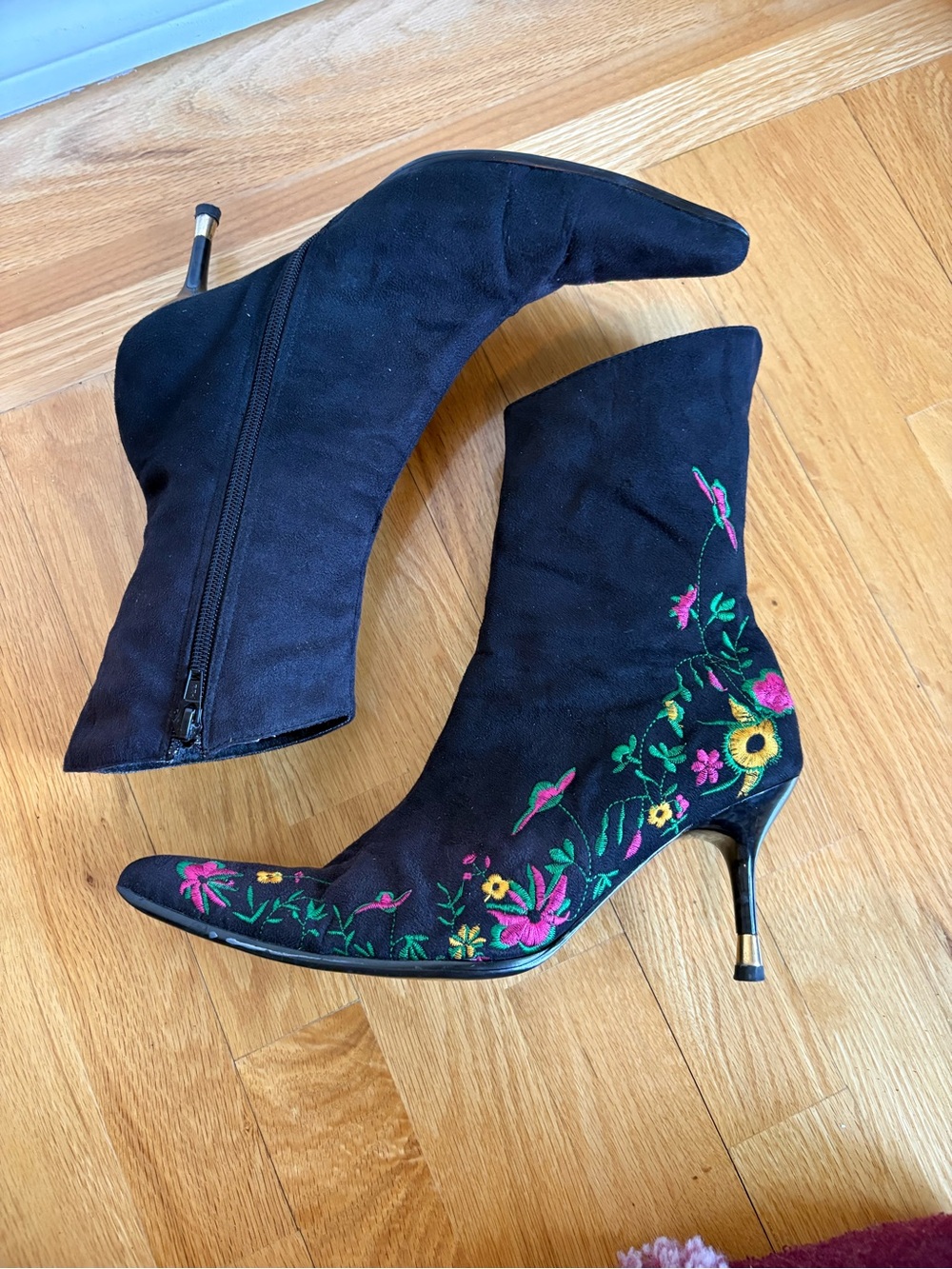 Black Embroidered Floral Pointed-Toe Ankle Boots